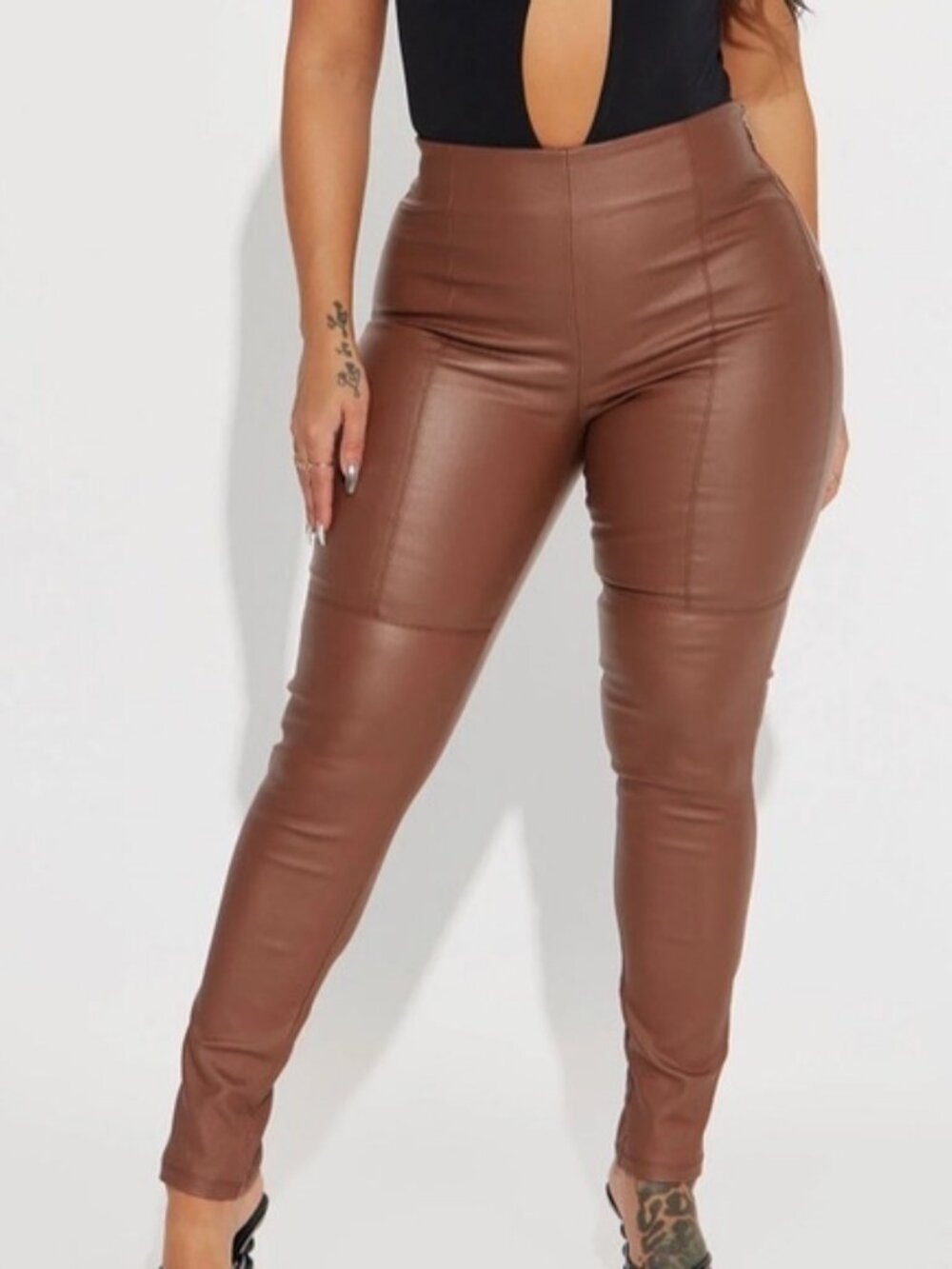 NEW Faux Leather High Rise Side Zipper Stretch Skinny Pant Chocolate Brown Small - Picture 2 of 5